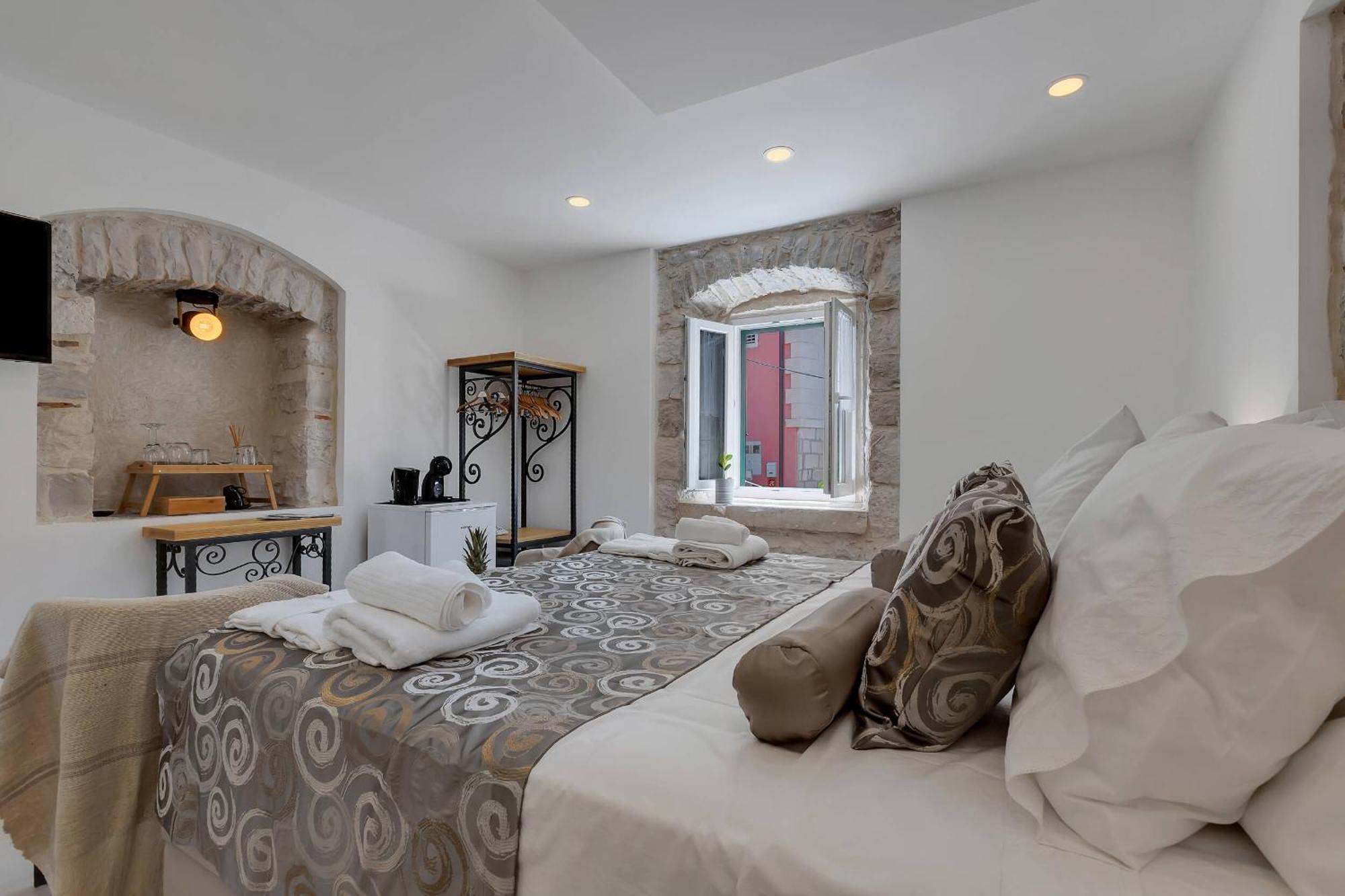 ماكارسكا Luxury Rooms Palace B&B المظهر الخارجي الصورة