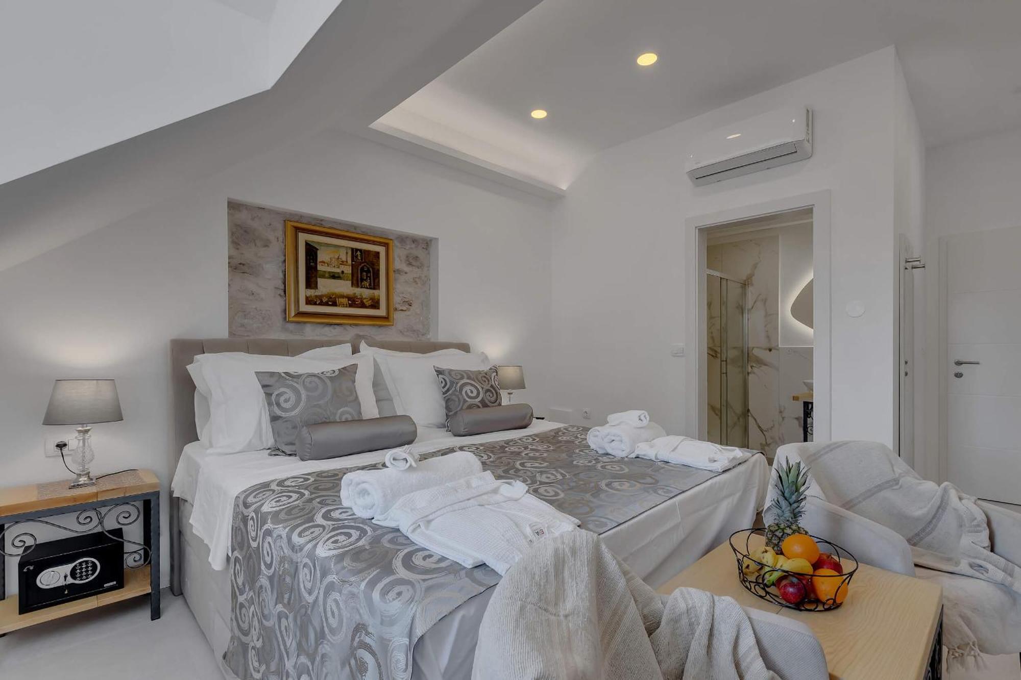 ماكارسكا Luxury Rooms Palace B&B المظهر الخارجي الصورة