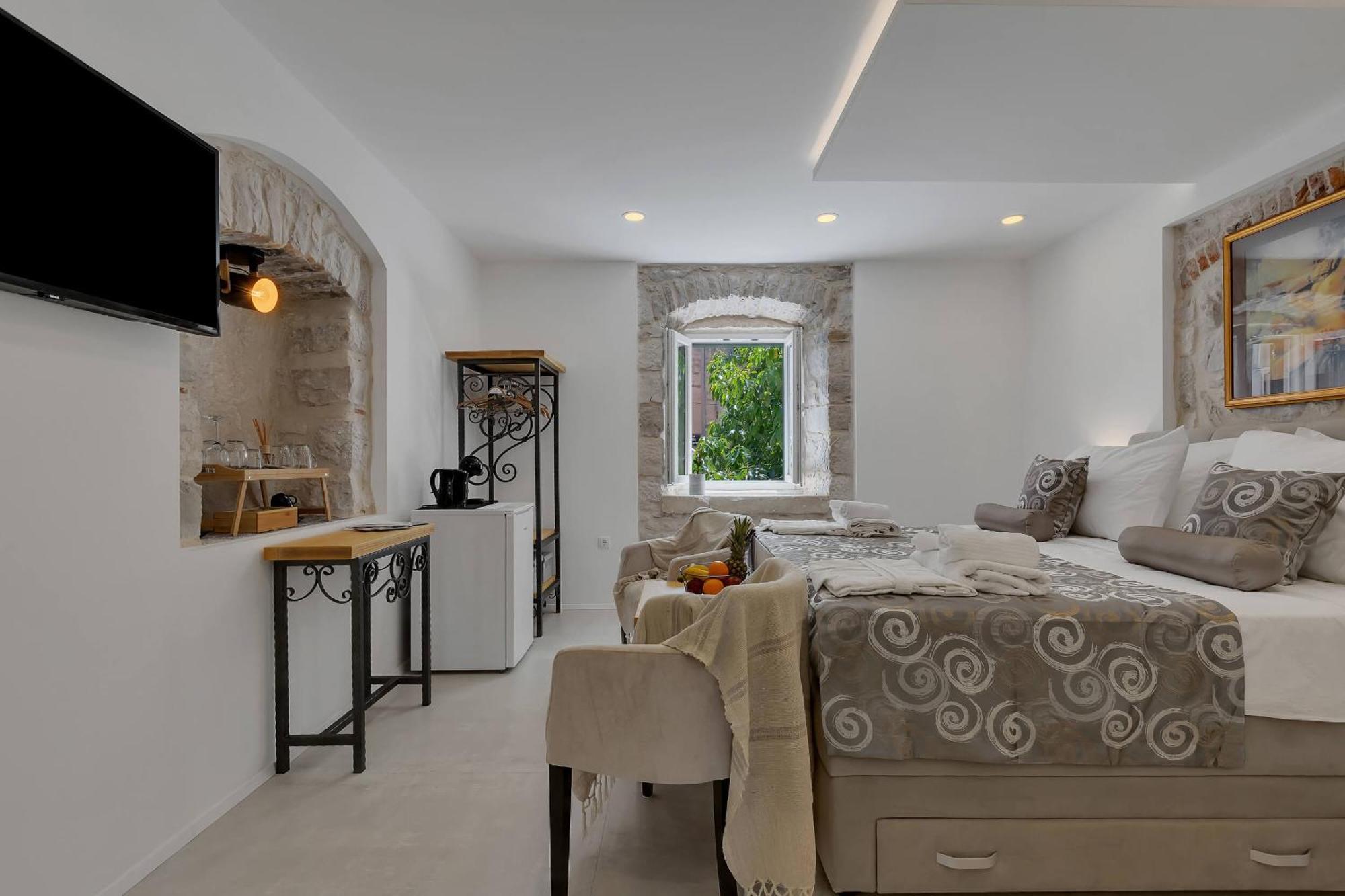ماكارسكا Luxury Rooms Palace B&B المظهر الخارجي الصورة