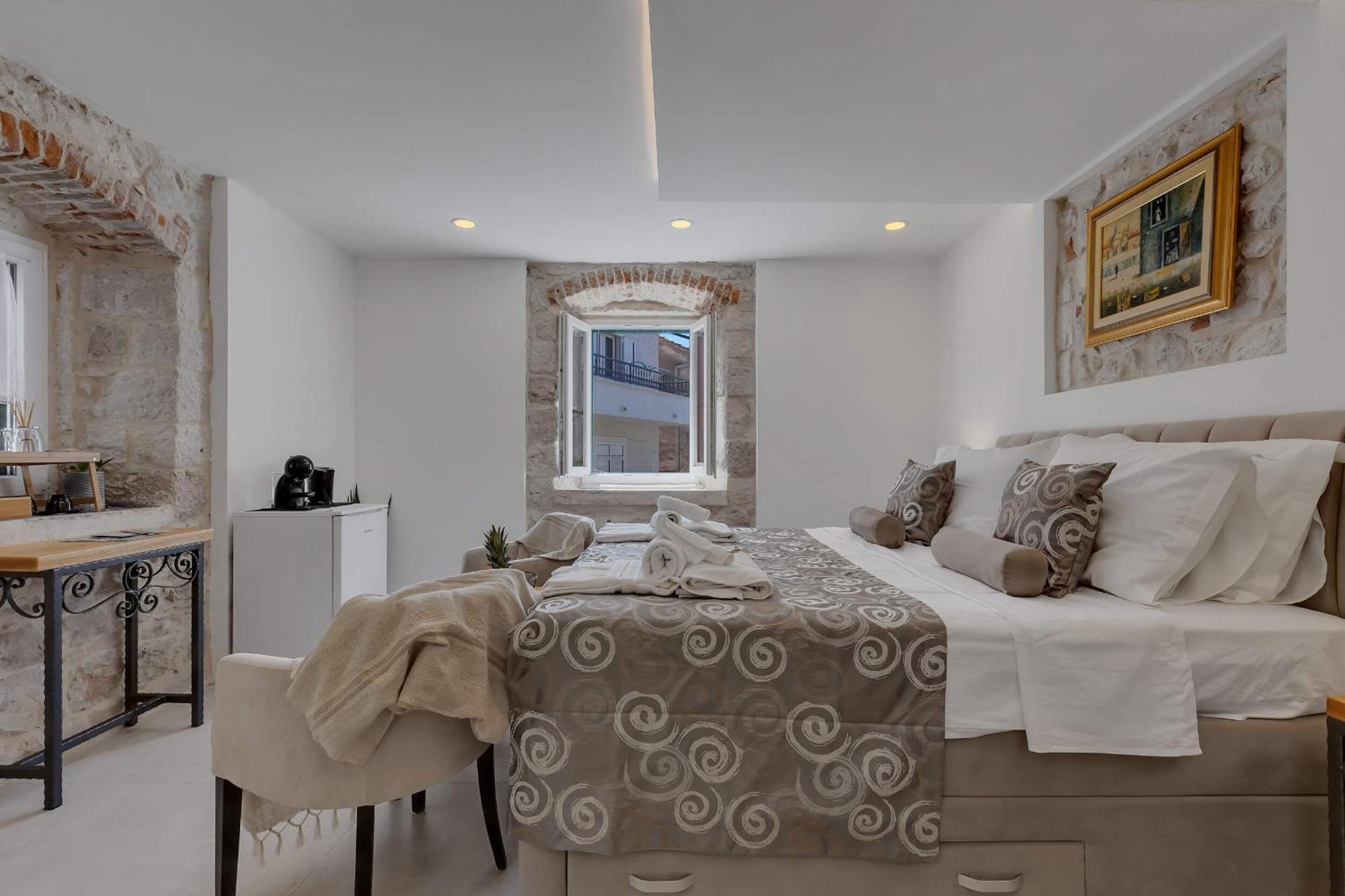 ماكارسكا Luxury Rooms Palace B&B المظهر الخارجي الصورة
